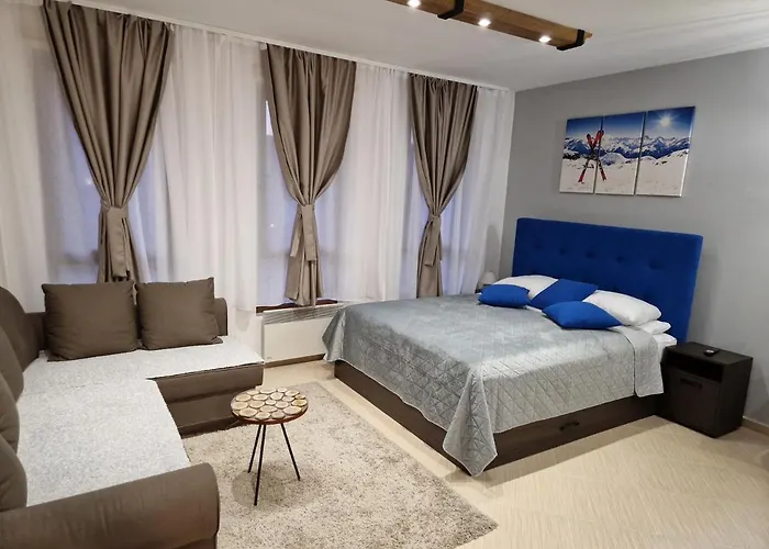 Life, Bansko, Private C-17 Apartament *