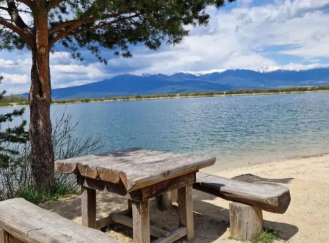 Life, Bansko, Private C-17 *